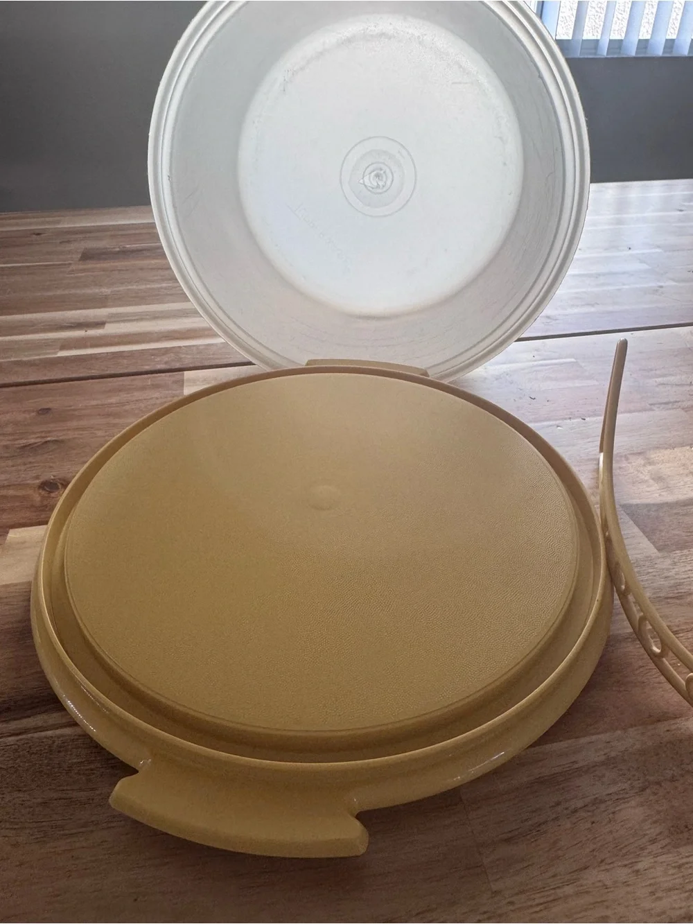 Tupperware see photos